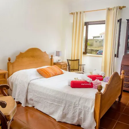 Hortencia By Interhome * אריסרייה