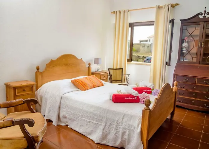 Hortencia By Interhome * Ericeira